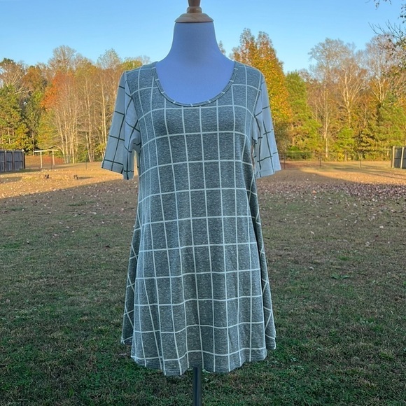 LulaRoe Perfect T size XS - Picture 1 of 5